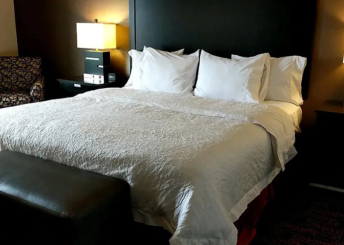 Hampton & Tulsa/tulsa Hills Hotel