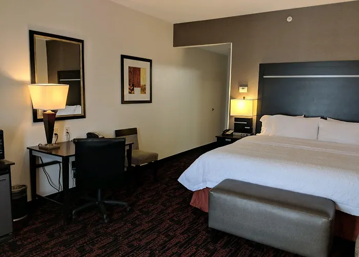 Hampton & Tulsa/tulsa Hills Hotel