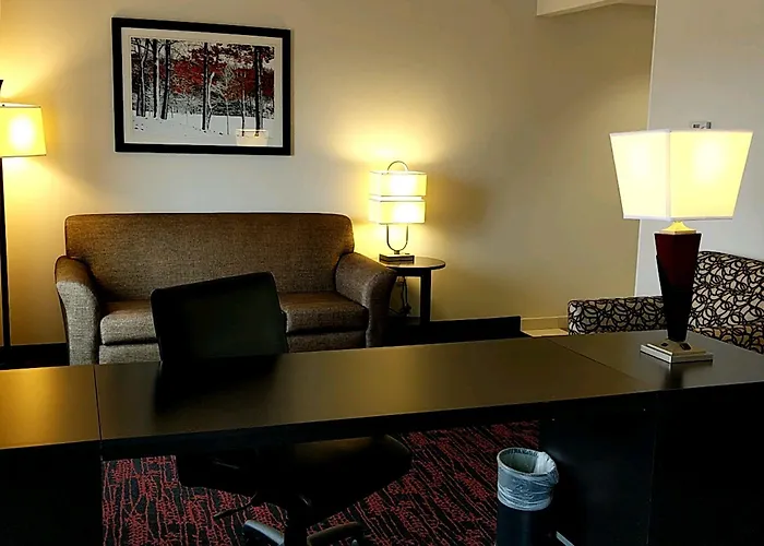 Hampton & Tulsa/tulsa Hills Hotel 3*