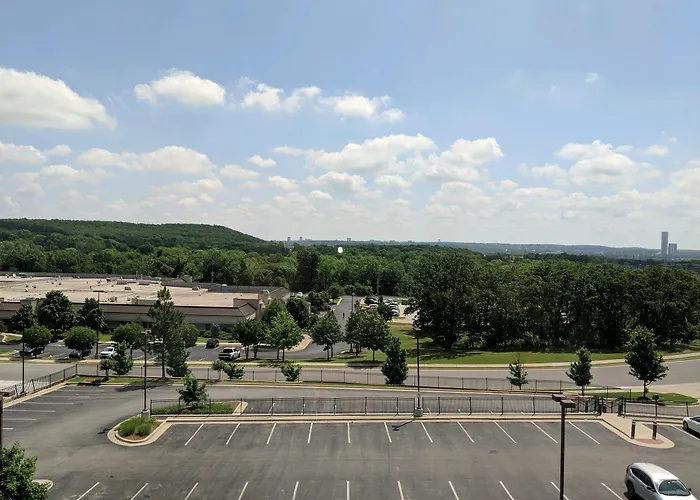 Hampton & Tulsa/tulsa Hills Hotel 3*